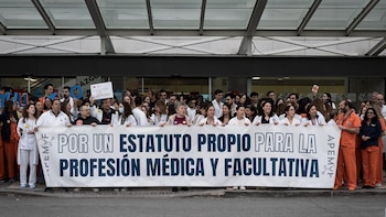 El Comité de Huelga y Sanidad retoman las conversaciones, tras dos semanas de huelga por el Estatuto Marco