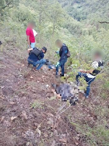 Personal de Senaf y Medicina Forense realiza evaluaciones para determinar el estado físico y emocional de las menores. (Foto: Cortesía)