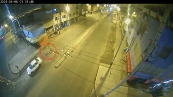 La mujer fue arrojada del