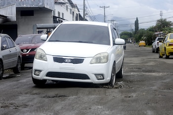 Fotografía de un vehículo pasando