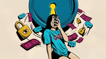 Ilustración de una mujer con una cámara frente a su rostro, rodeada por candados, billetes e íconos de notificaciones.