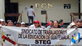 Embargan cuentas del sindicato de maestros de Guatemala, tras anuncio de manifestación