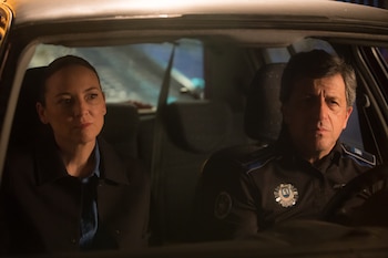 Leonor Watling y David Lorente en 'La maleta'.