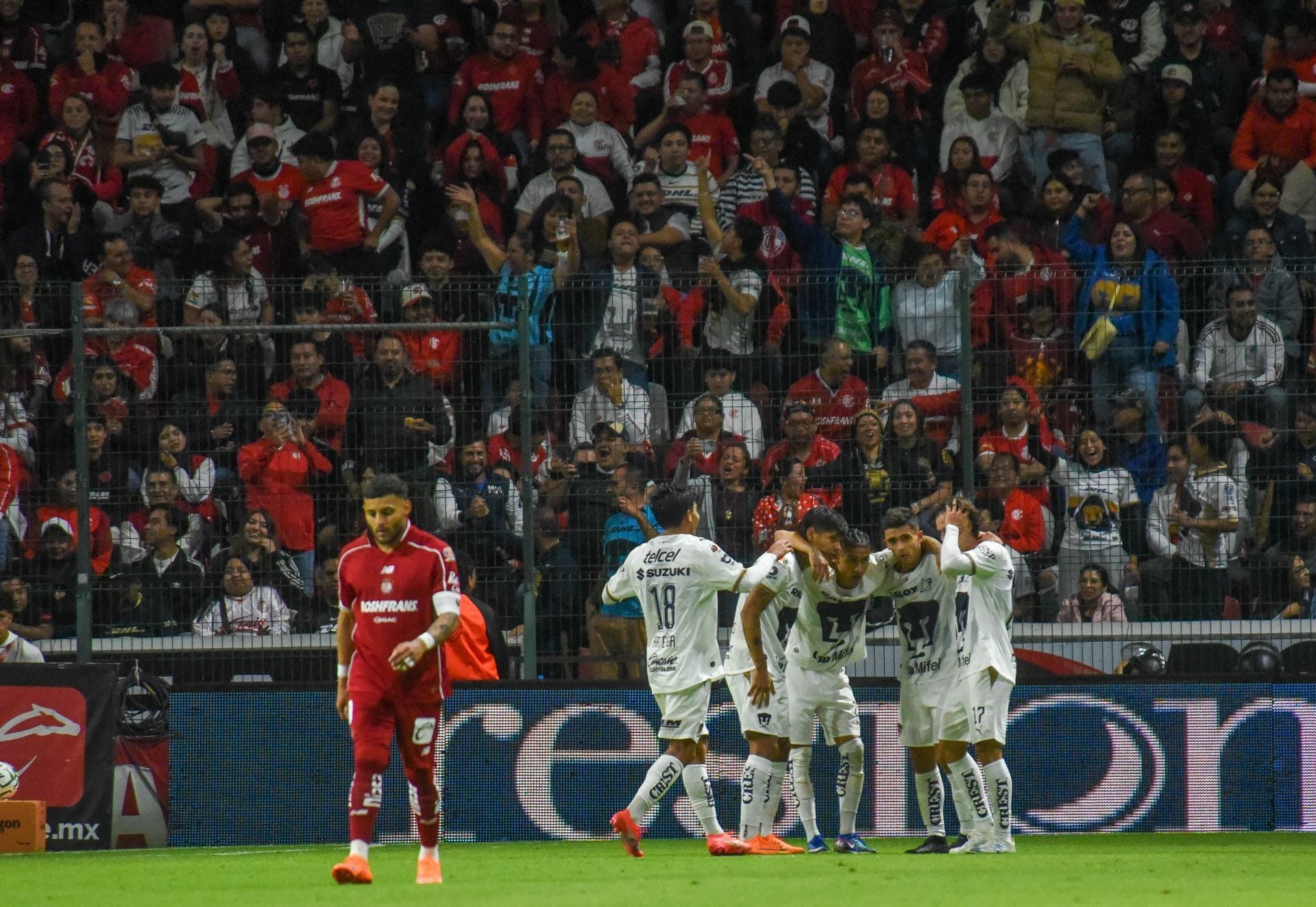 TOLUCA, ESTADO DE MÉXICO, 21JULIO2026.- La escuadra de PUMAS de la UNAM lograron la victoria ante los Diablos de Toluca, como parte de la jornada 2 del torneo Apertura 2026 de la Liga MX, con un marcador final 1-2. FOTO: CRISANTA ESPINOSA AGUILAR/CUARTOSCURO.COM