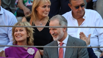 El rey Felipe VI vuelve a Las Ventas en la Corrida de la Prensa y disfruta de la tarde junto a María Rey