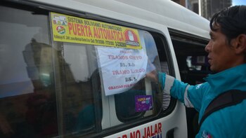 Un usuario del transporte público