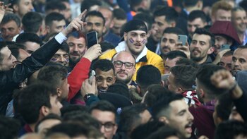 Invasión de campo tras el título del Trabzonspor 1920