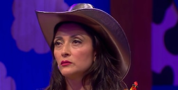 En la dinámica denominada La Traición, Niurka Marcos colocó a Mónica Escobedo en la lista de nominados tras una serie de discusiones verbales.