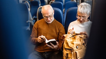 Consejos para tolerar mejor un viaje largo en avión