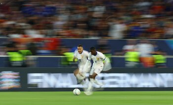 Dembélé y Mbappé compartieron cancha