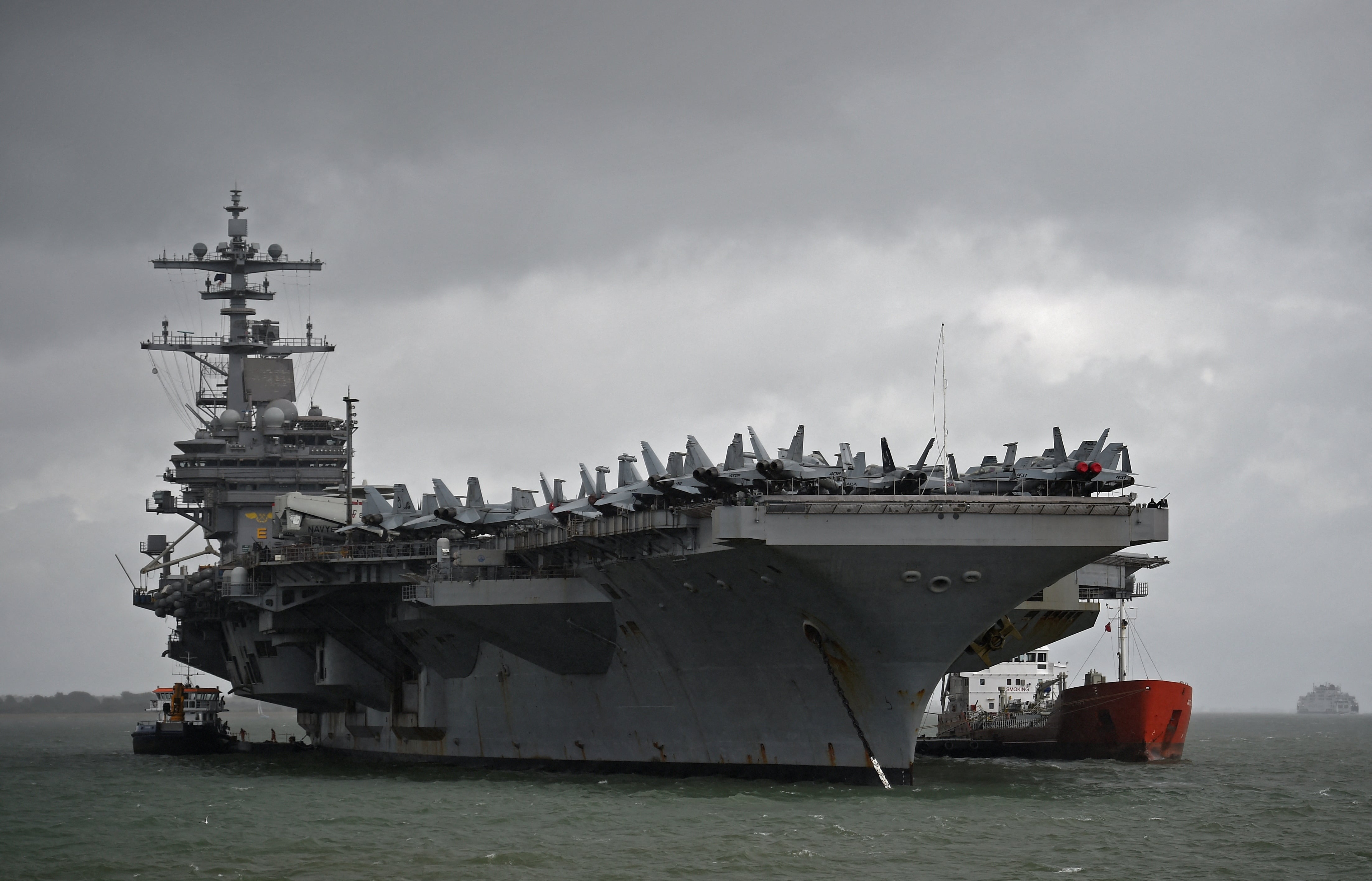 El portaviones USS George H.W. Bush se encuentra actualmente en aguas del océano Índico, bajo el área de responsabilidad del Mando Central (REUTERS/Hannah McKay/Archivo)