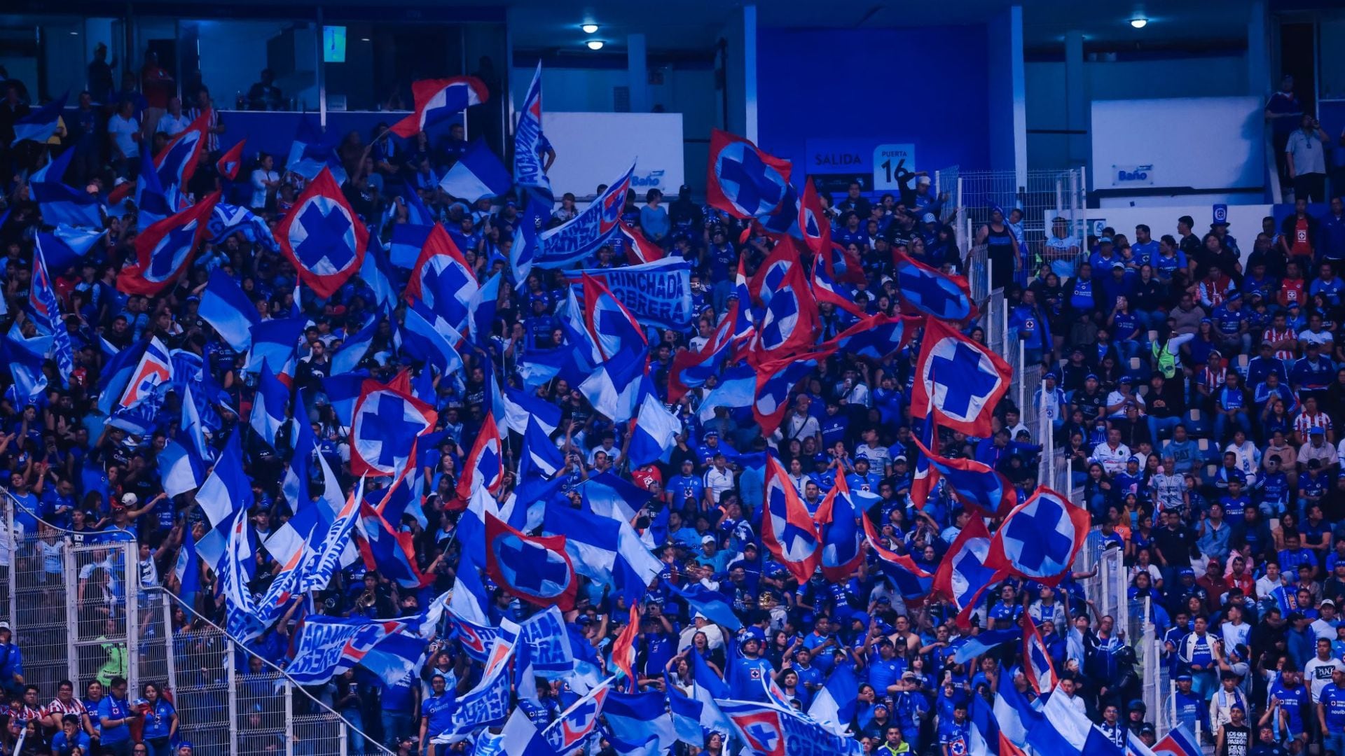 La afluencia de la hinchada en el estadio de Puebla jugará un papel esencial en el ánimo del Cruz Azul durante este duelo ante el Pachuca. (X@CruzAzul)