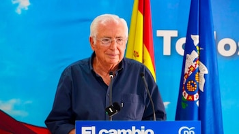 Imbroda pide a Sánchez que visite Melilla junto al Rey y reprocha al Gobierno que no le haya llamado tras la crisis