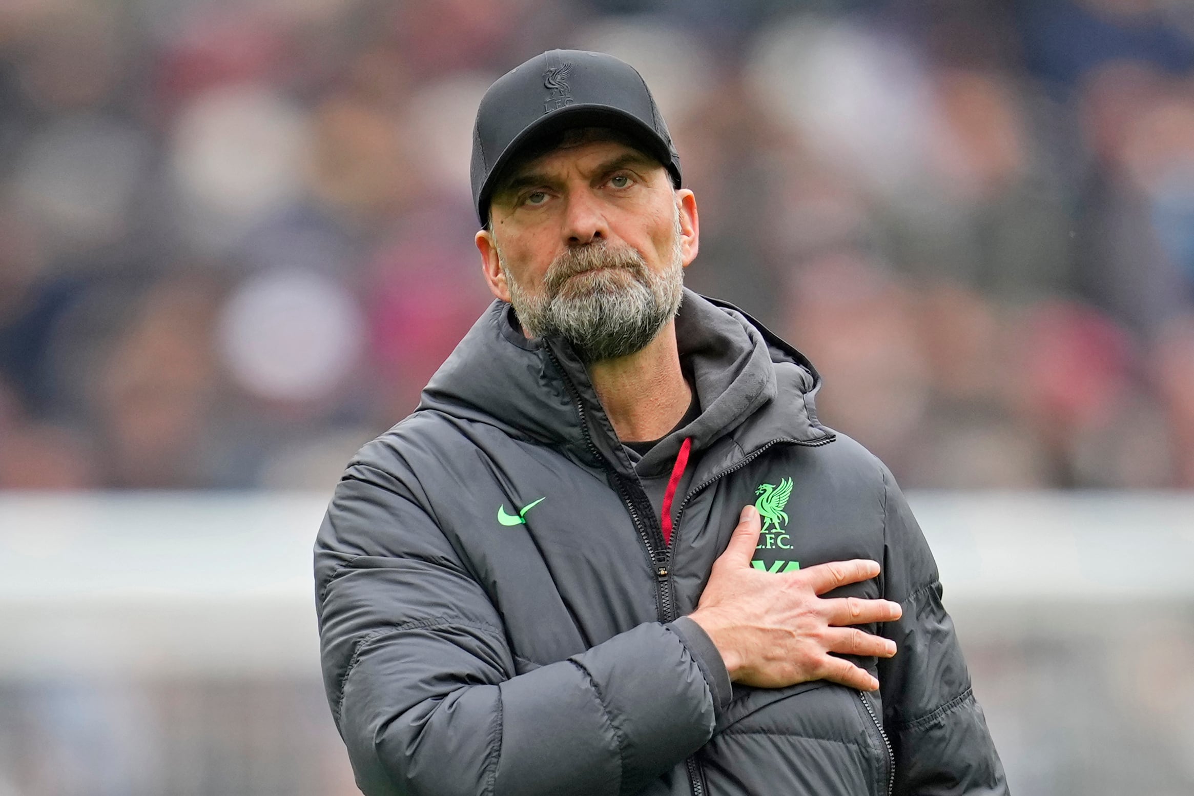 ARCHIVO - El técnico de Liverpool Jurgen Klopp al término del partido contra West Ham en la Liga Premier, el 27 de abril de 2024 en Londres. (AP Foto/Kin Cheung)