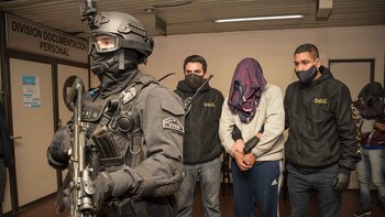 Dos detenidos, de 23 y