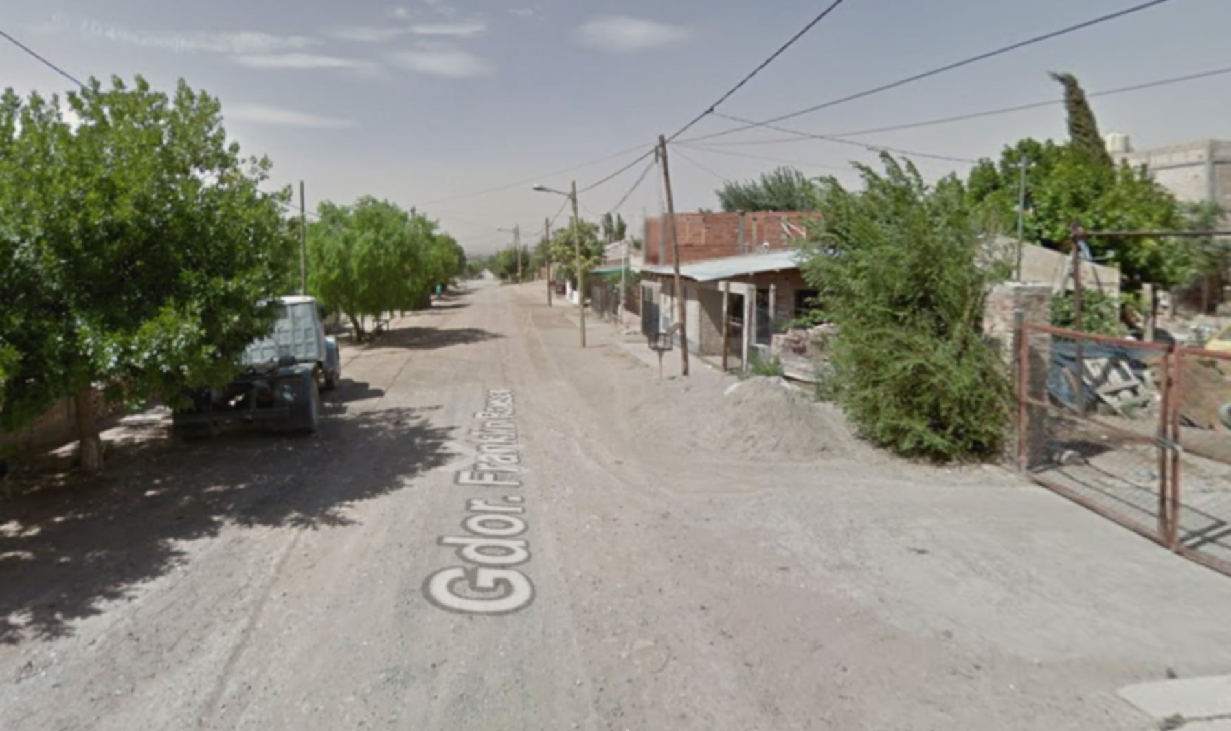 La calle Gobernador Franklin R. en Neuquén, escenario del asesinato de un hombre y la detención de una mujer (Google Maps)
