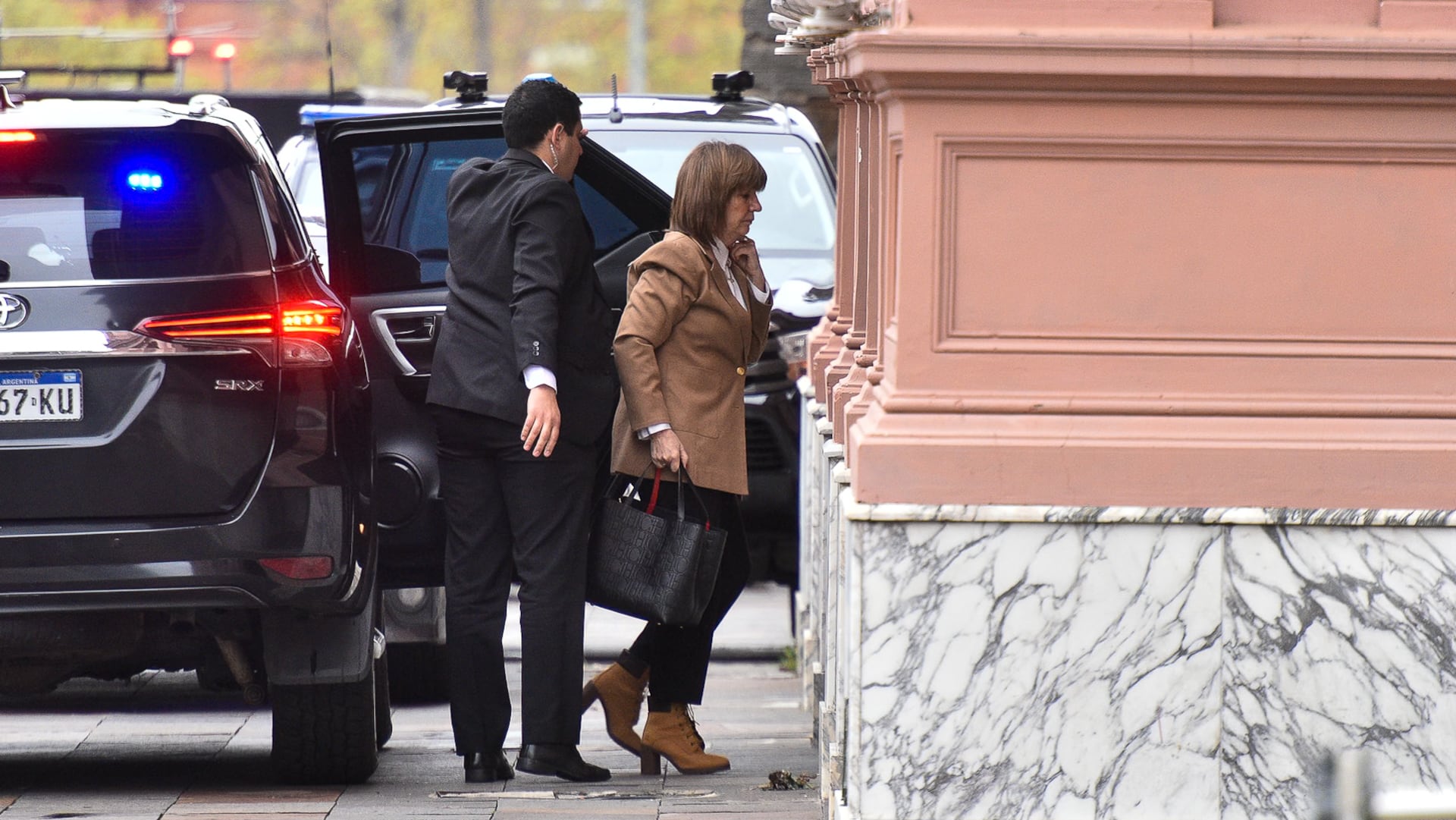 Patricia Bullrich esta mañana, al ingresar a la Casa Rosada para sumarse a la reunión de la denominada mesa política (Fotos: Adrián Escandar)
