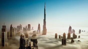 Con 828 metros de altura,