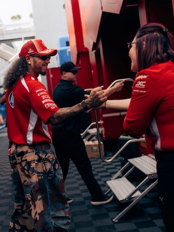 El look de Lewis Hamilton de cara al próximo Gran Premio de la F1