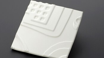 Este material además de ser