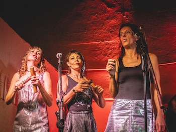 Aceitunas Negras Band representa una