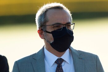 En la imagen, el exministro