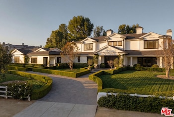 Kylie Jenner - Hidden Hills