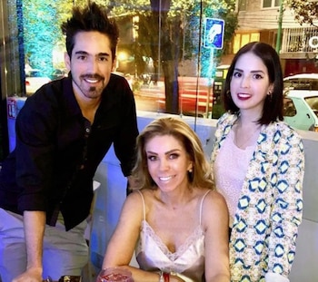 Rocío Sánchez Azuara y su hija
