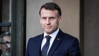 Francia está paralizada y todos