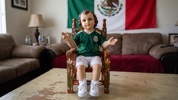 Fieles acuden a Niño Dios futbolista para pedir que gane la Selección Mexicana: esta es su historia y su oración