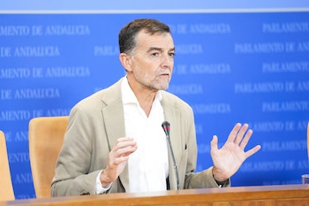 14/10/2026 El portavoz del Grupo Parlamentario Por Andalucía, Antonio Maíllo, durante la ronda de ruedas de prensa de portavoces de los grupos parlamentarios en el Parlamento de Andalucía. A 14 de octubre de 2026 en Sevilla (Andalucía, España). Los portavoces de los grupos parlamentarios, se dan cita en la sala de prensa para atender a los medios de comunicación de forma periódica.
POLITICA
Joaquín Corchero - Europa Press