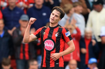 29/08/2026 29 August 2026, United Kingdom, Bournemouth: Bournemouth's Alex Scott celebrates scoring his side's first goal during the English Premier League soccer match between Bournemouth and Everton at the Vitality Stadium. Photo: Peter Tarry/PA Wire/dpa
DEPORTES
Peter Tarry/PA Wire/dpa