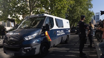 Jupol rechaza que los escoltas de Begoña Gómez puedan colaborar en su fuga: "Una auténtica barbaridad"
