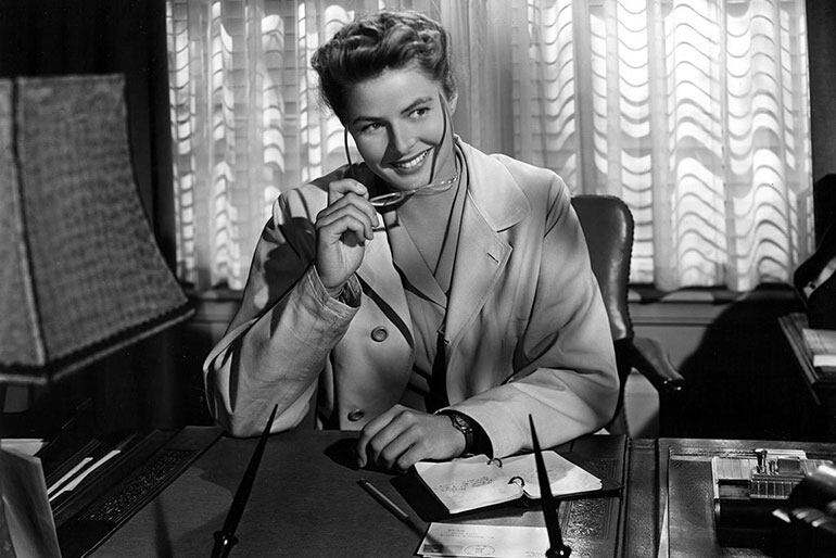 Ingrid Bergman como la doctora Constance Petersen en
