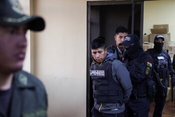 El oficial militar detenido Alan