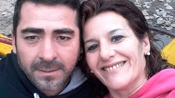 Elías Chávez y su pareja