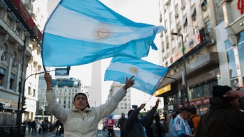 En fotos: así se celebró en las calles el agónico triunfo de Argentina ante Egipto