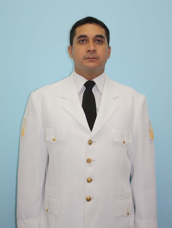 Fue ascendido a Suboficial Segundo