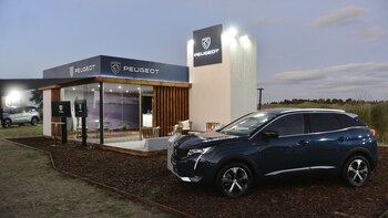 Además de exhibir diferentes vehículos,