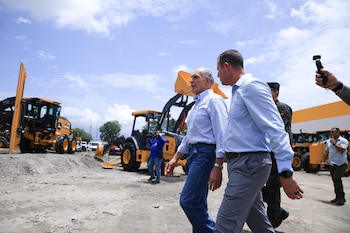 El mandatario aseguró que trabajará con las 298 alcaldías sin distinción política y llamó a los ediles a aprovechar el programa. (Foto: Casa Presidencial Honduras)