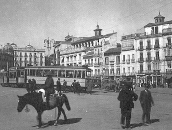 Imagen del Casino Cultural de Granada, que inspira una trama de 'La bola negra'. (mapamemoriagranada)