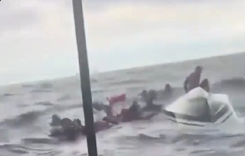 La Dirección General Marítima confirmó que la totalidad de los ocupantes usaba chalecos salvavidas al momento de la emergencia - crédito X