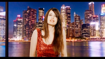 Cecilia Peckaitis es "Victoria"