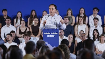 Llorca acusa a la izquierda de "agitar pancartas" y "generar ruido" para tapar la corrupción que "les persigue"