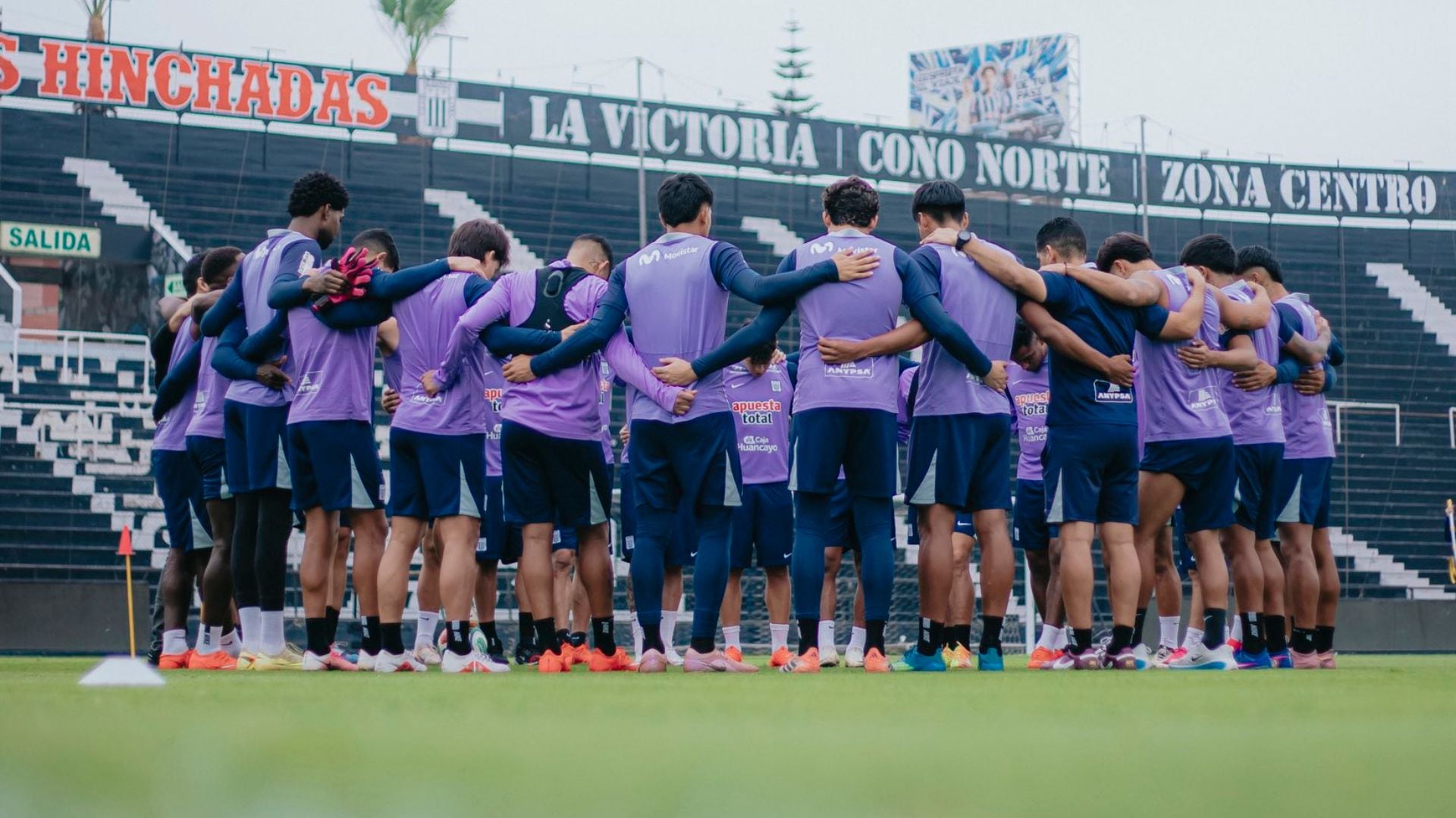 Alianza Lima ha dado inicio a su pequeña pretemporada, aprovechando el receso del campeonato peruano. - Crédito: @ClubALOficial