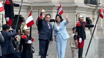 Keiko Fujimori llegó a Palacio de Gobierno para encuentro con el presidente José María Balcázar