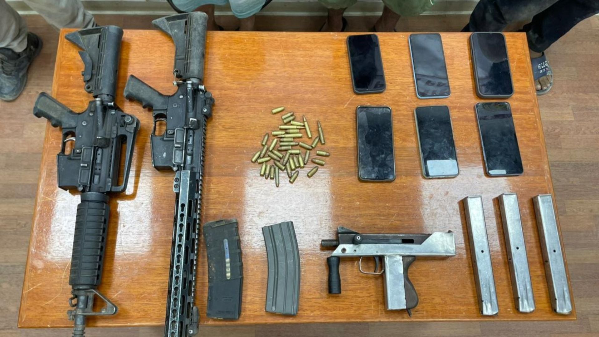 Detenidos y diverso armamento incautado en Pataz tras dos operaciones consecutivas contra la minería ilegal.