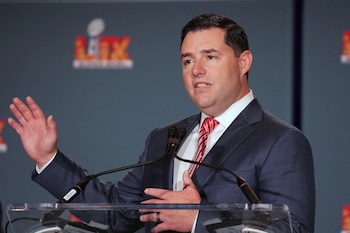 El tribunal ordenó el decomiso de USD 160 para la Mahoning Valley Human Trafficking Task Force y la devolución de un teléfono celular a Jed York (Mandatory Credit: Kirby Lee-Imagn Images)
