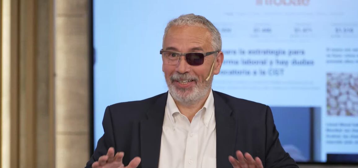 López dijo que con la IA “agarraron todo el texto del mundo y le hicieron la métrica para predecir cuál es la palabra que sigue. No hay más nada” (Infobae en Vivo)