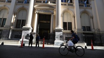 FMI: Argentina necesita un banco